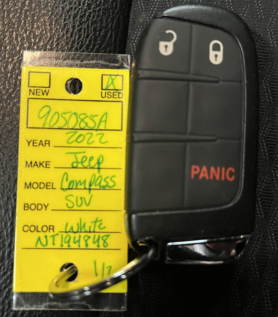 Used 2022 Jeep Compass Altitude image 23