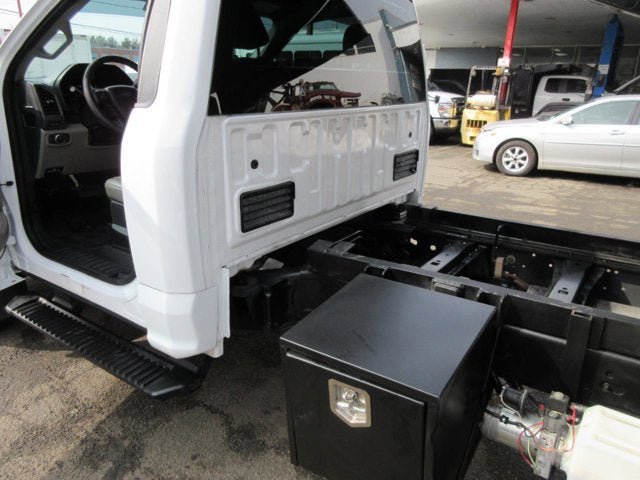Used 2022 Ford F550 2WD Regular Cab Super Duty image 45