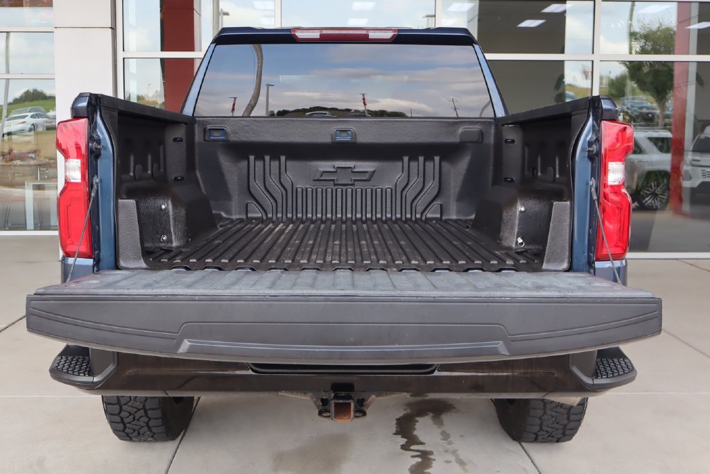 Used 2019 Chevrolet Silverado 1500 Custom Trail Boss w/ Custom Convenience Package AWD/4WD image 8