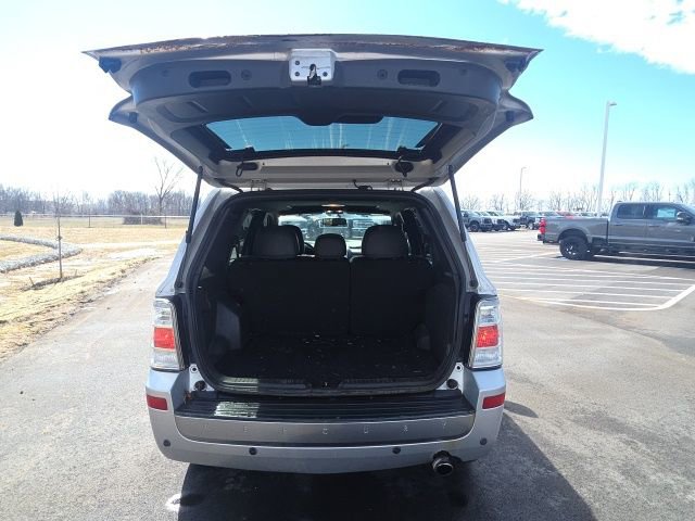 Used 2010 Mercury Mariner Premier image 8