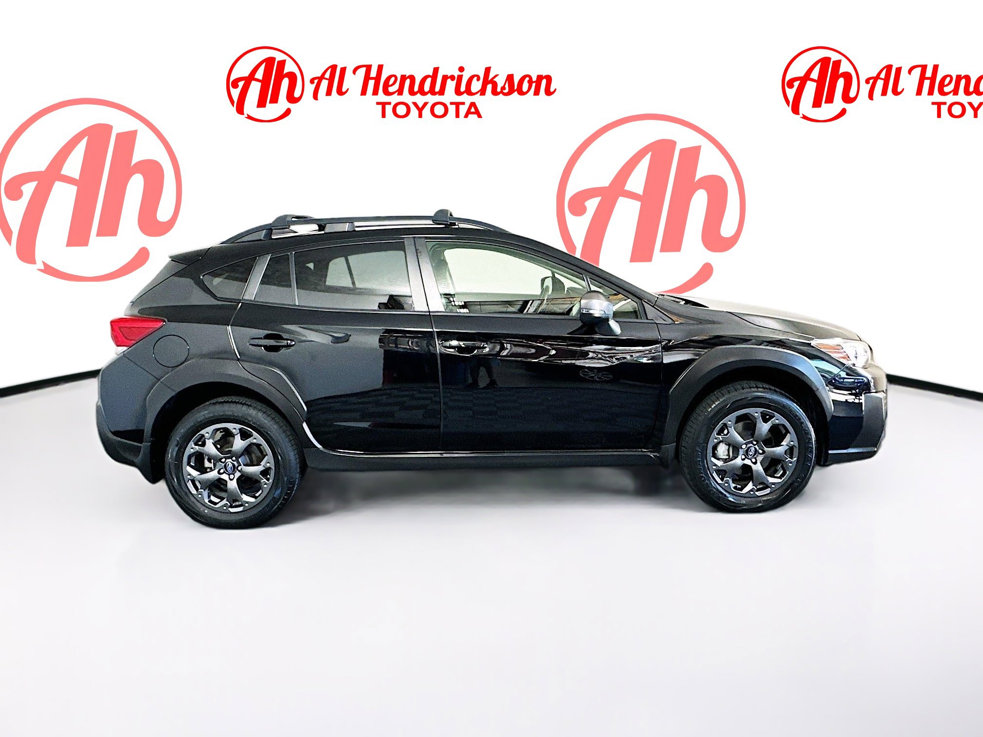 Used 2022 Subaru Crosstrek 2.5i Sport w/ Moonroof Package image 2