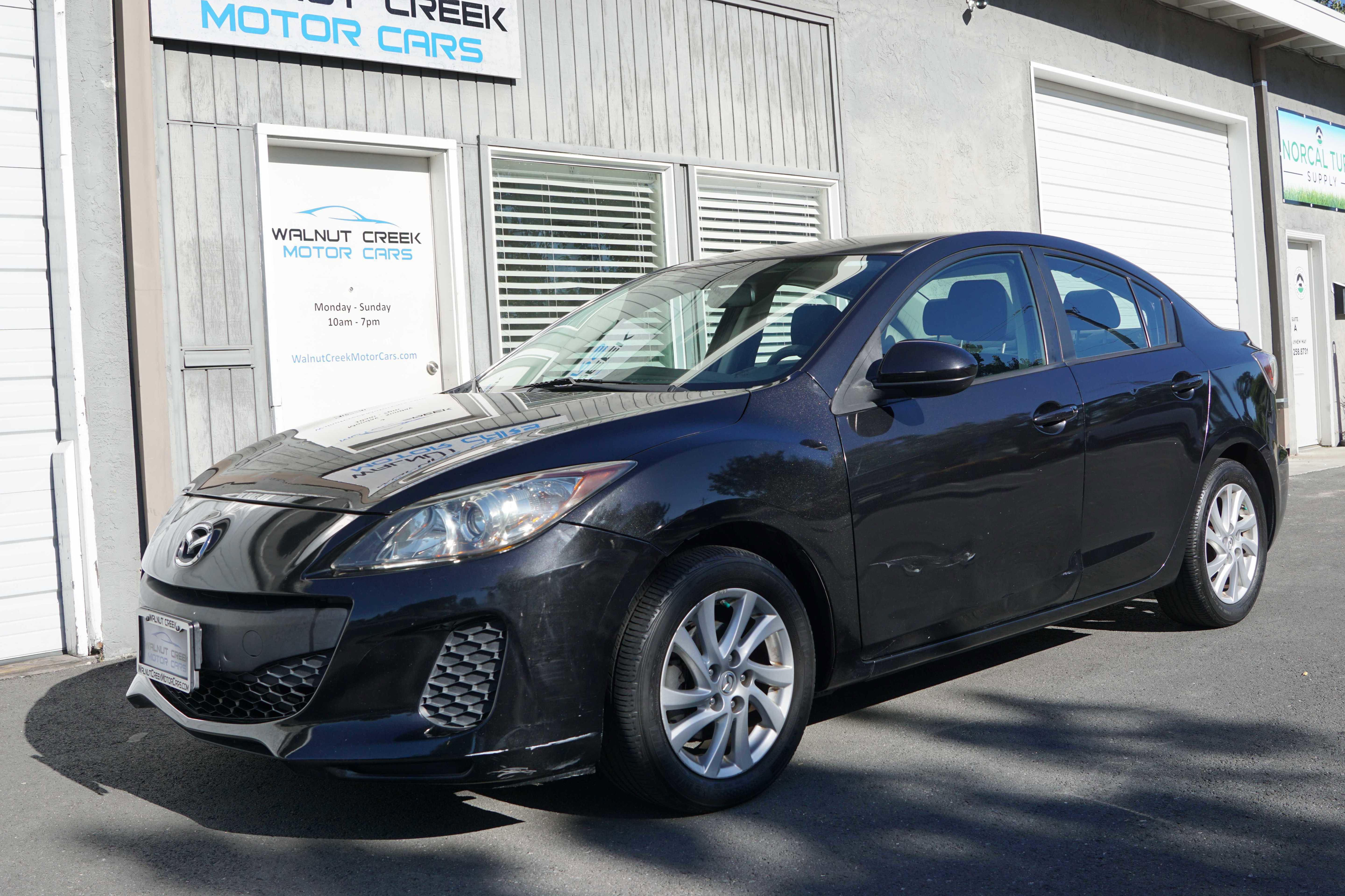 Used 2012 MAZDA MAZDA3 i Touring FWD image 4