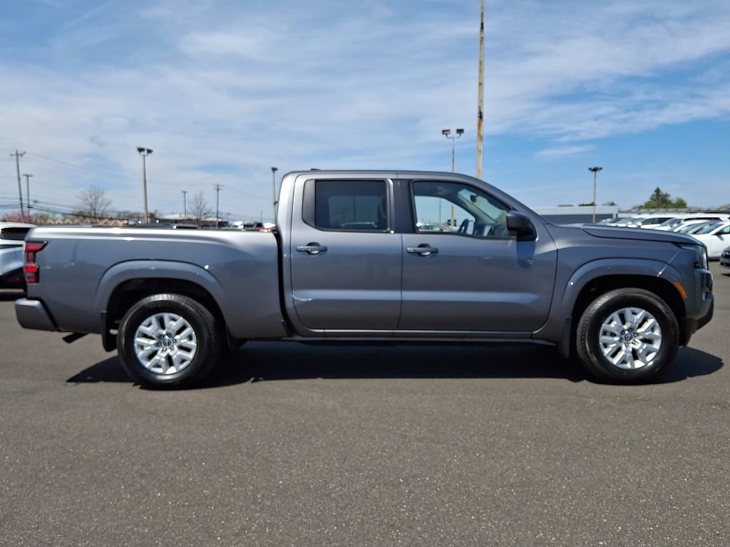 Certified 2024 Nissan Frontier SV w/ Technology Package RWD image 7