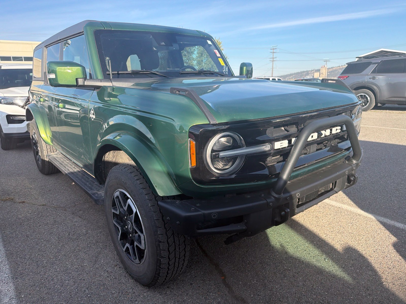 Used 2022 Ford Bronco Outer Banks AWD/4WD image 3