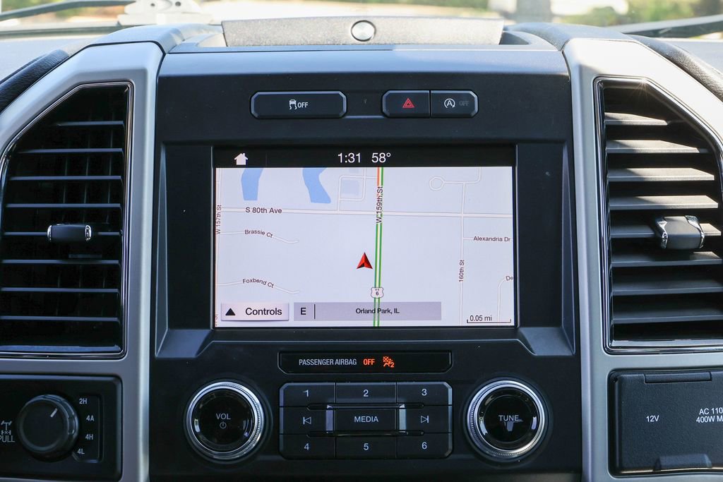 Used 2019 Ford F150 Lariat w/ Equipment Group 502A Luxury AWD/4WD image 18