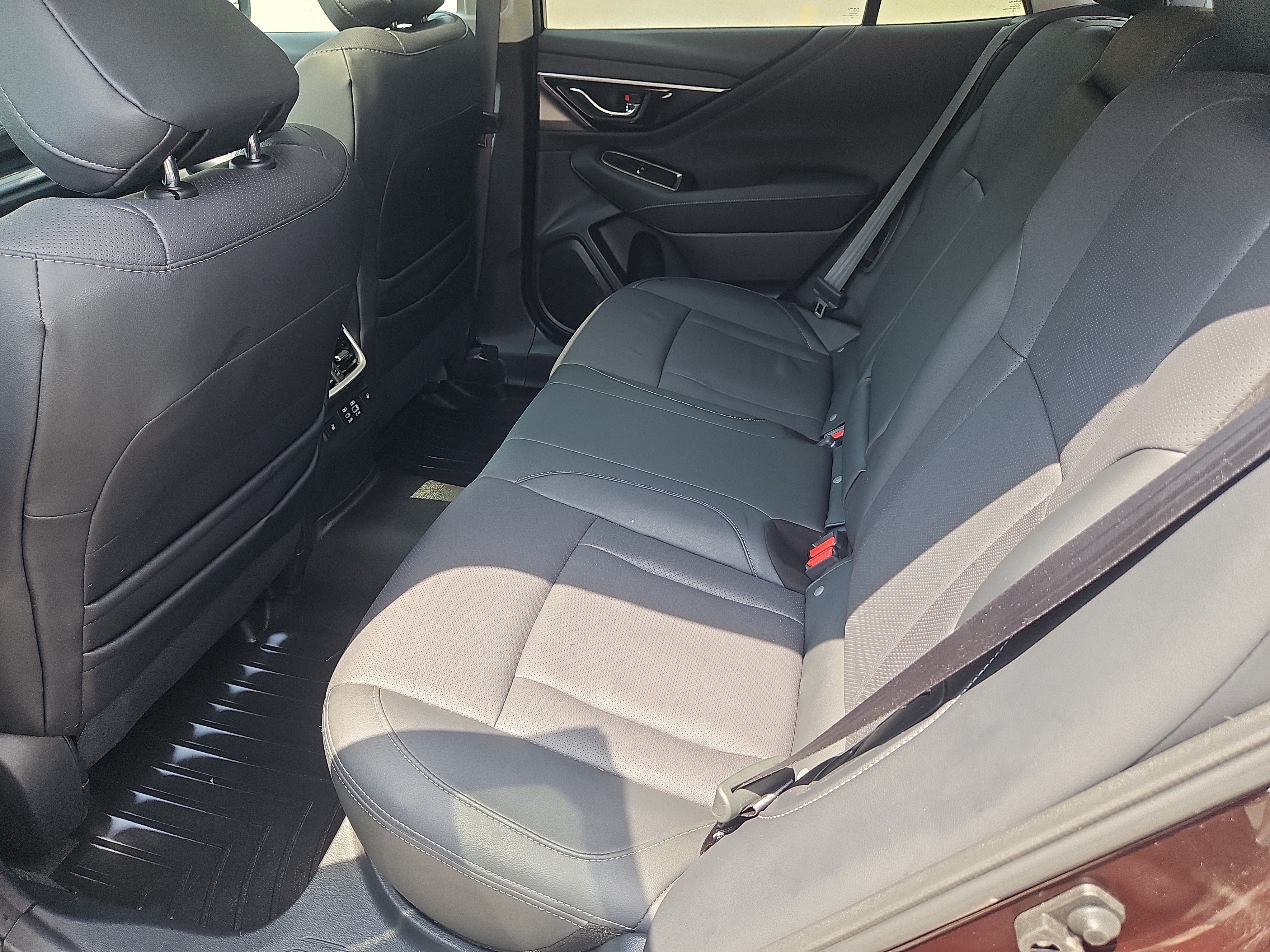 Used 2024 Subaru Outback Limited AWD/4WD image 34