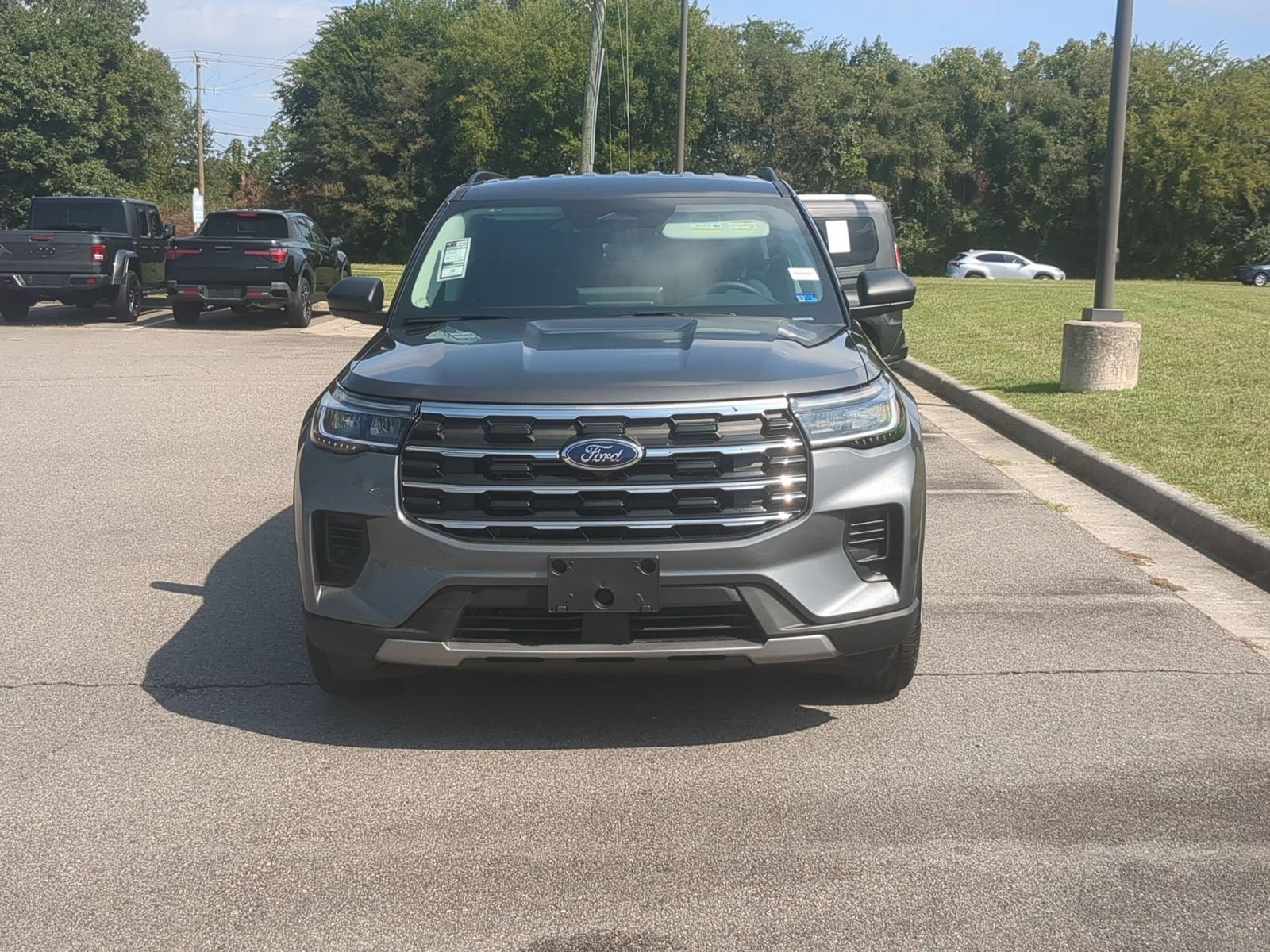 New 2026 Ford Explorer Active AWD/4WD image 8