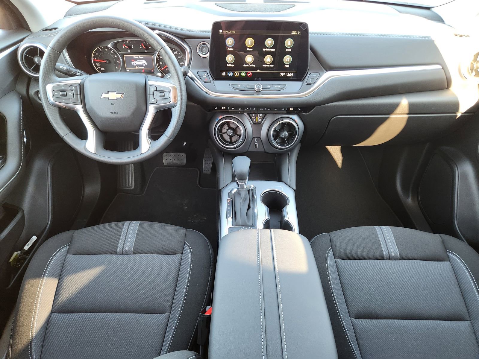 New 2026 Chevrolet Blazer LT w/ Midnight/Sport Edition FWD image 22