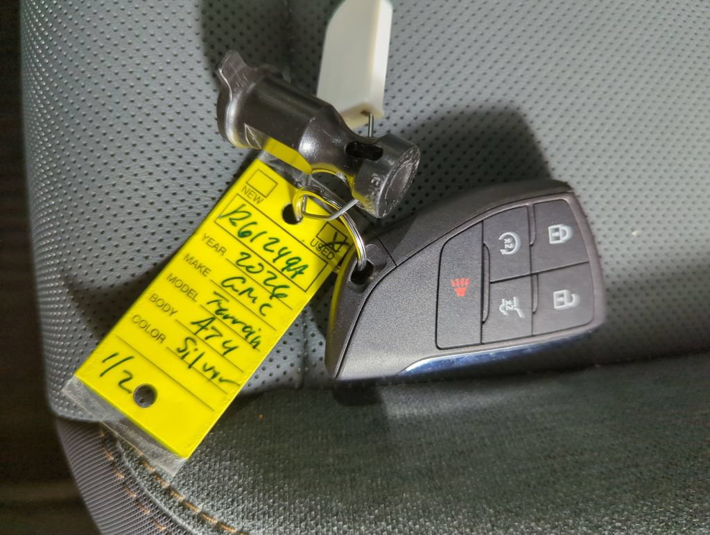 Used 2026 GMC Terrain AT4 w/ Technology Package II AWD/4WD image 23