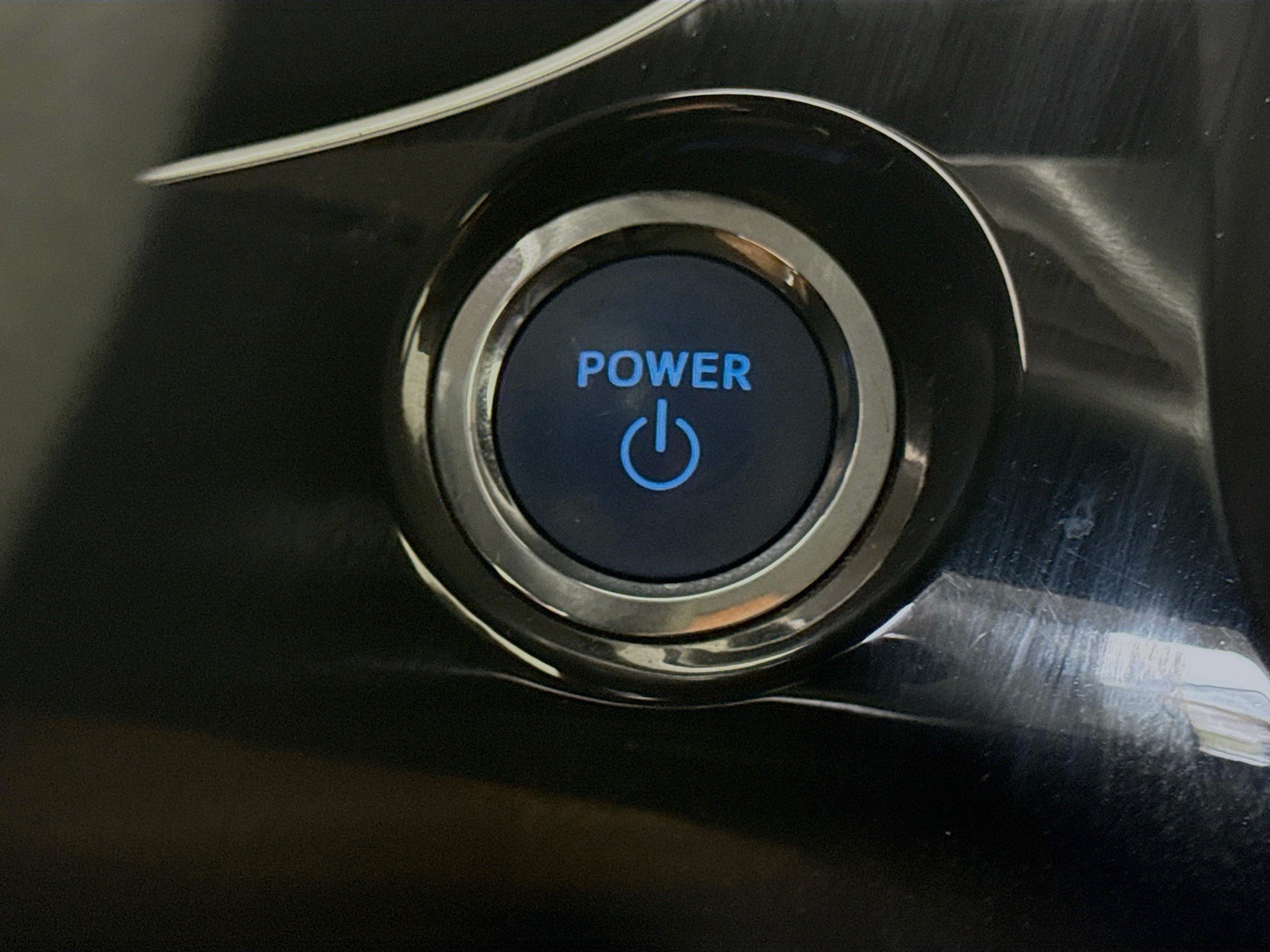 Used 2021 Toyota Prius LE FWD image 21