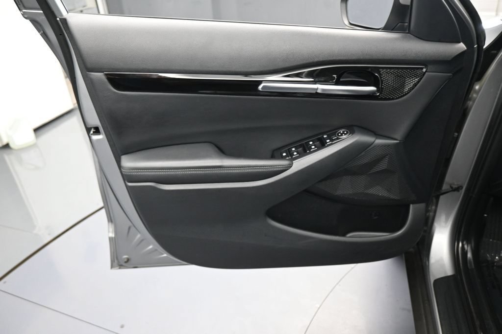 Used 2024 Kia Seltos S FWD image 13