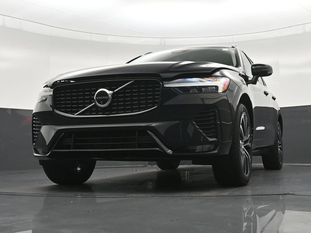 Used 2024 Volvo XC60 B5 Plus w/ Protection Package Premier AWD/4WD image 32