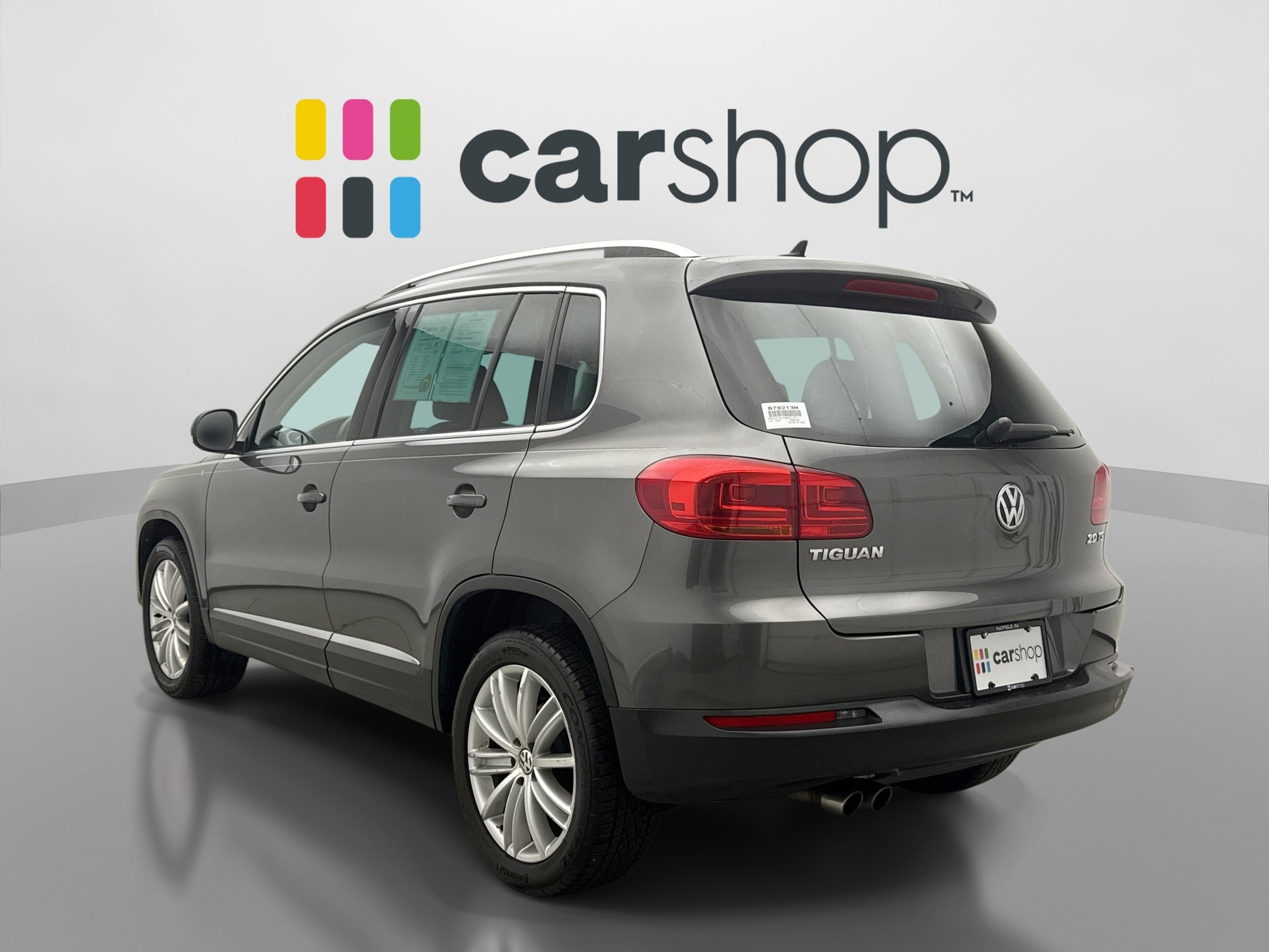 Used 2014 Volkswagen Tiguan S FWD image 3