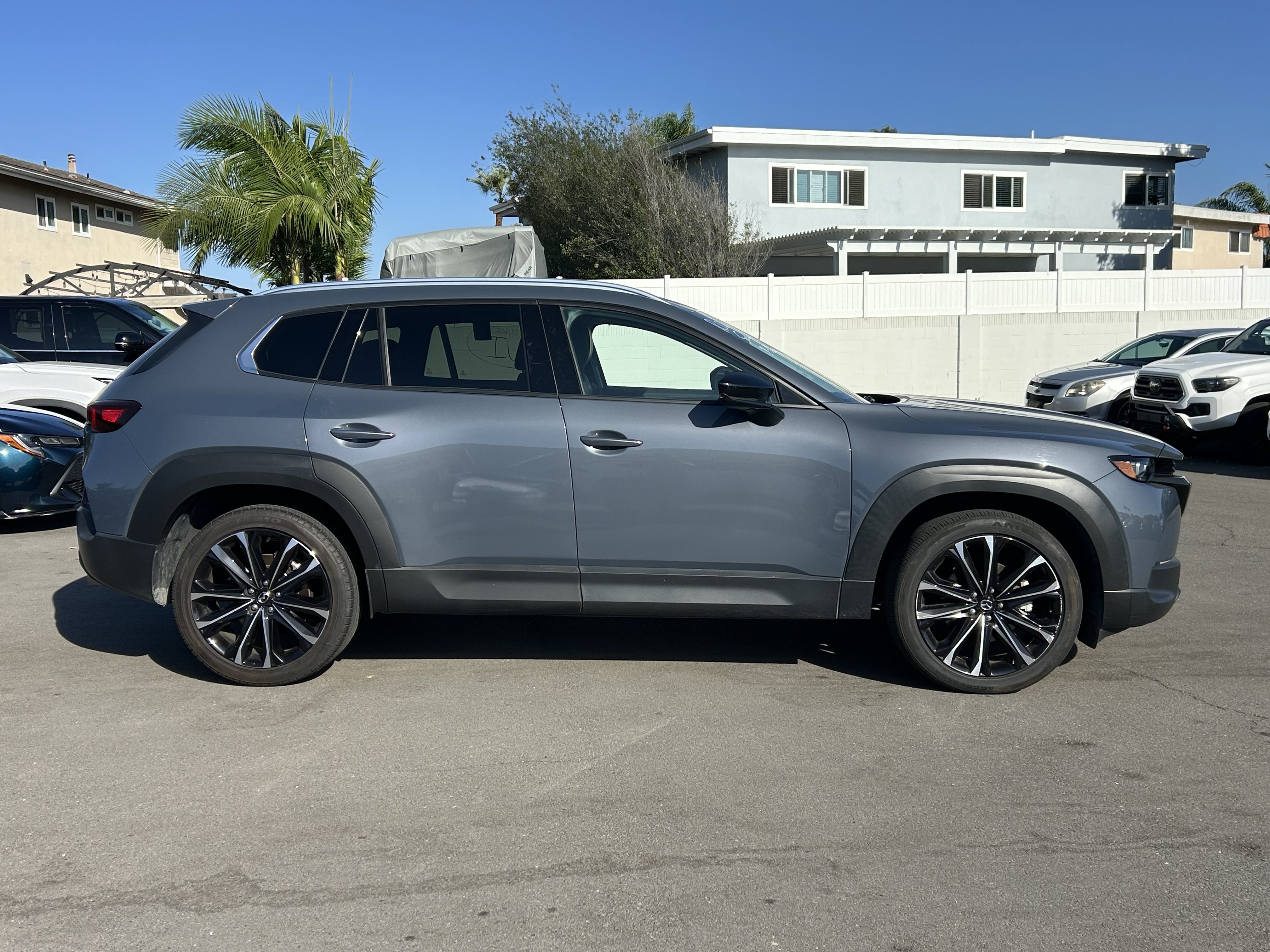 Used 2025 MAZDA CX-50 AWD 2.5 S w/ Premium Plus Pkg image 2