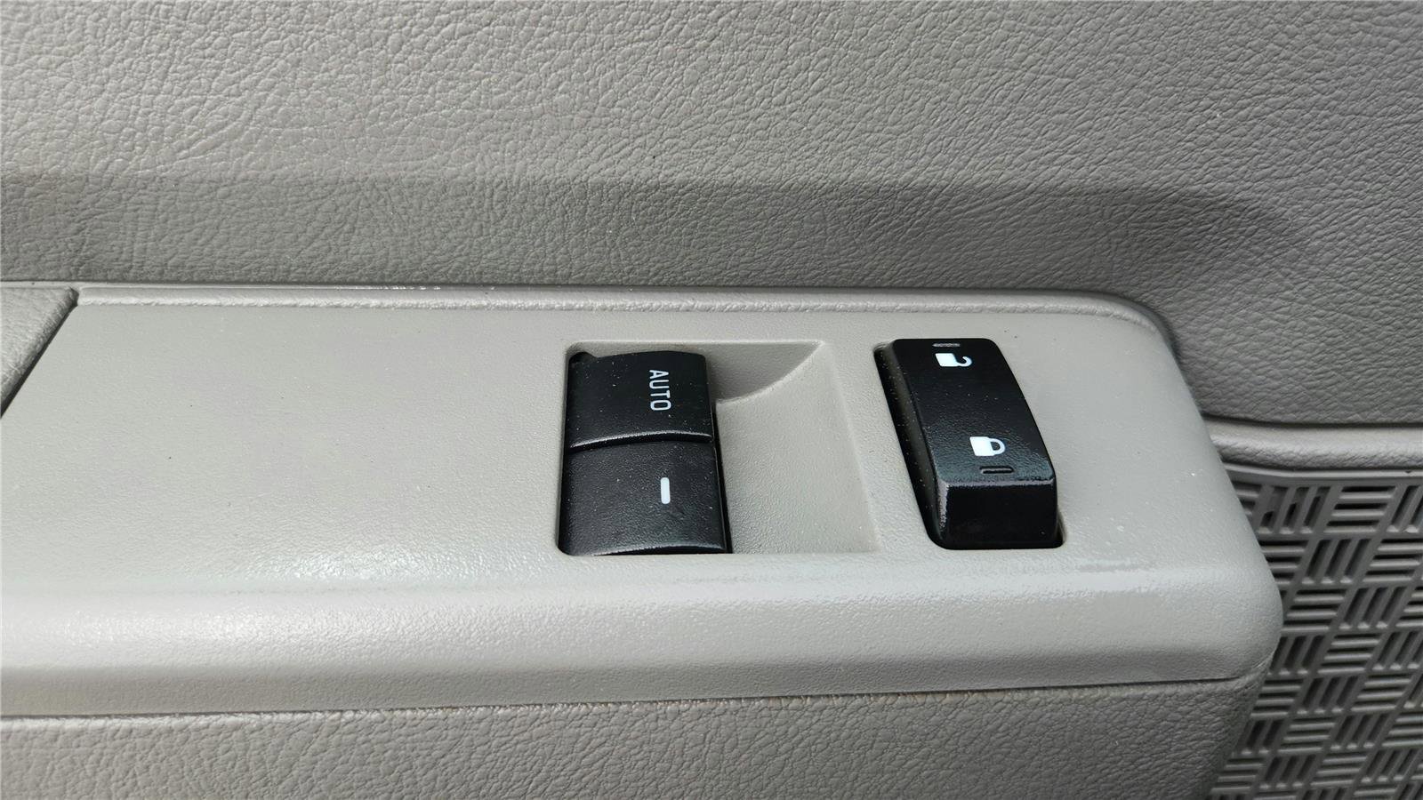 Used 2022 Ford E-450 and Econoline 450 Super Duty RWD image 14