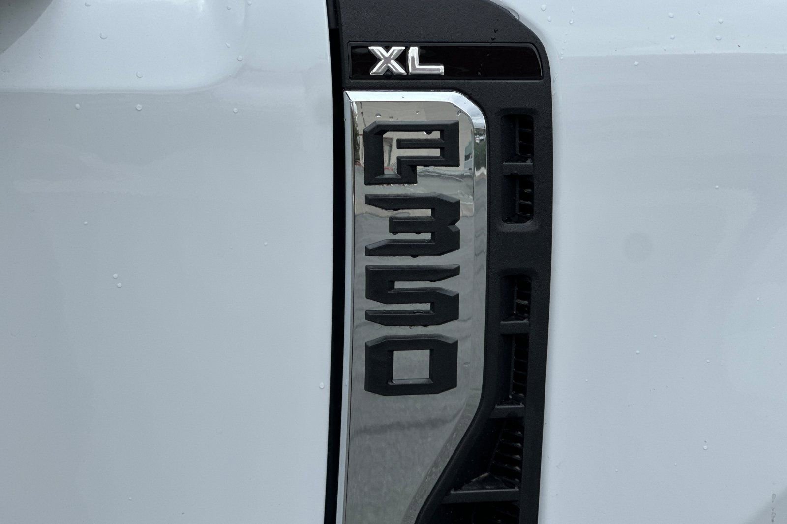 New 2026 Ford F350 XL w/ XL Chrome Package image 29