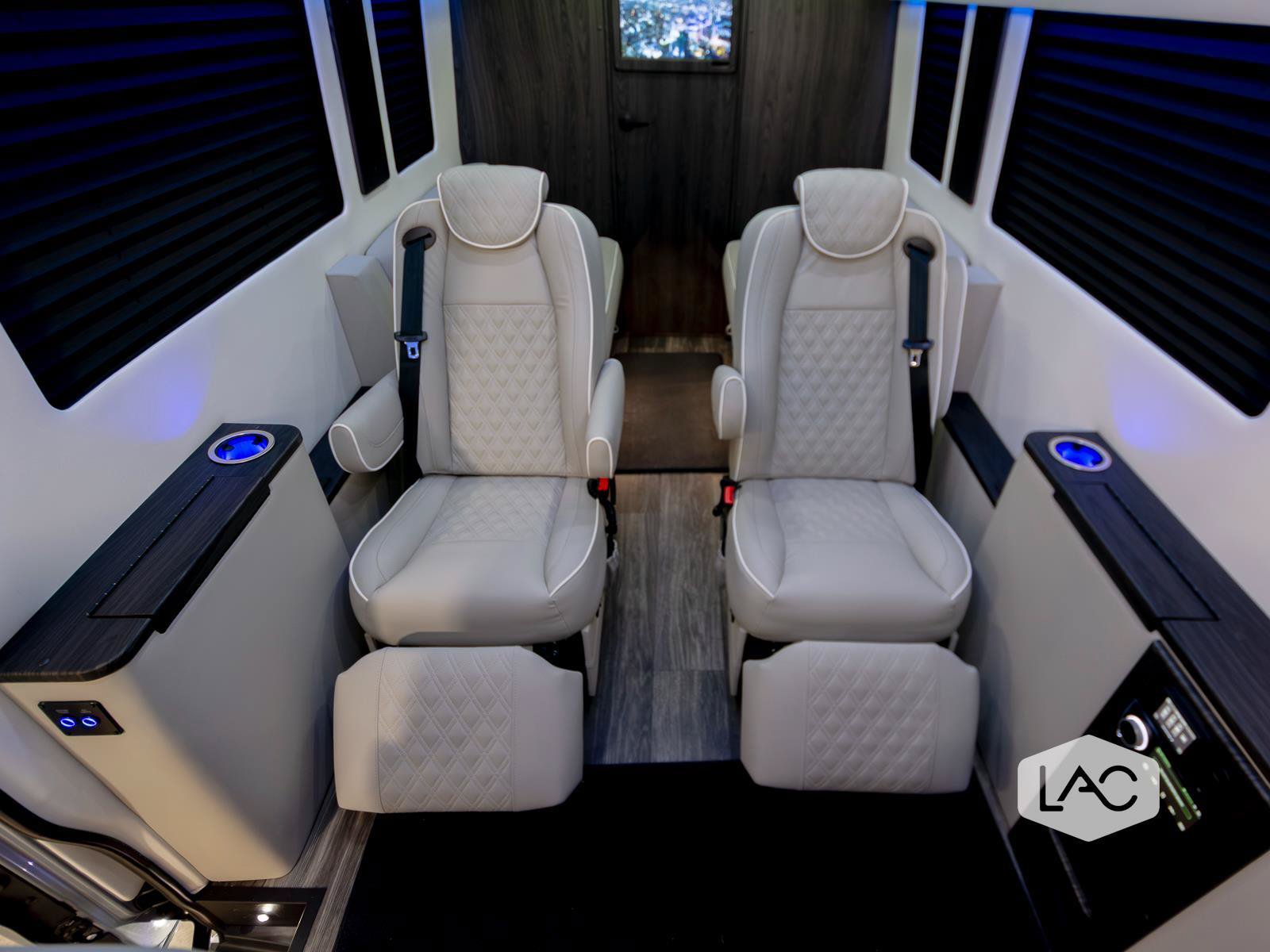 Used 2025 Mercedes-Benz Sprinter 3500 image 29