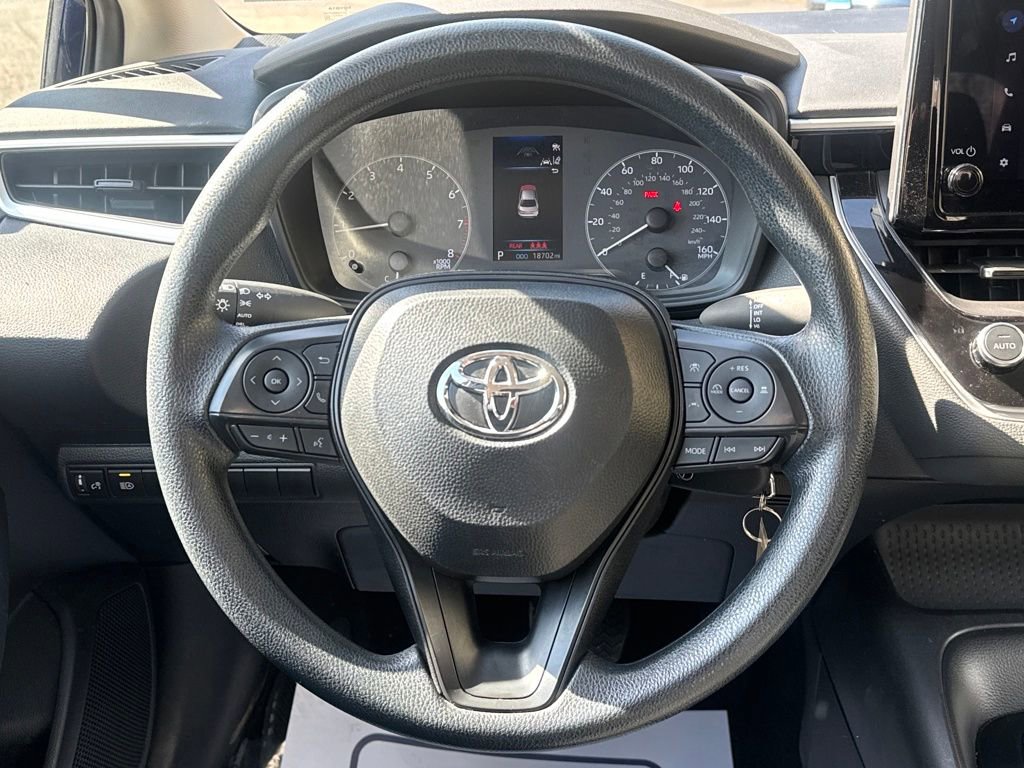 Used 2025 Toyota Corolla LE image 25