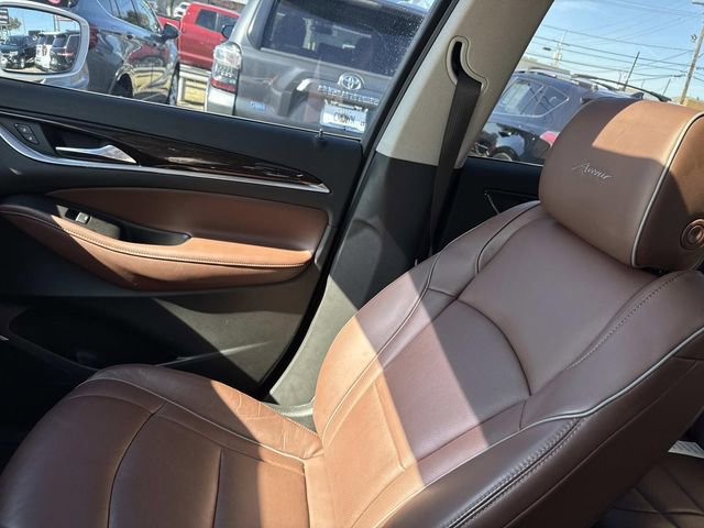 Used 2020 Buick Enclave Avenir w/ Avenir Technology Package image 21