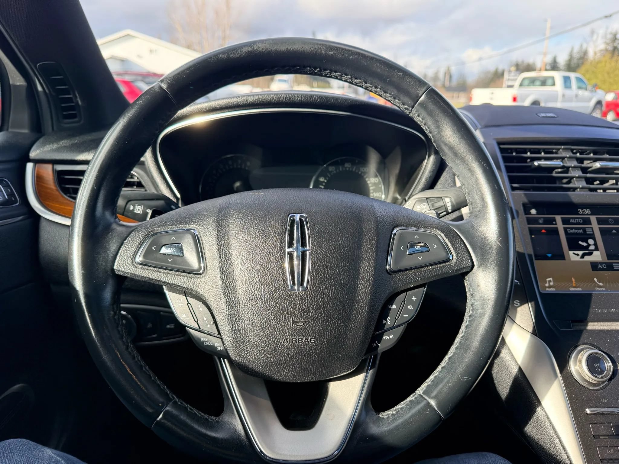 Used 2017 Lincoln MKC Reserve AWD/4WD image 14