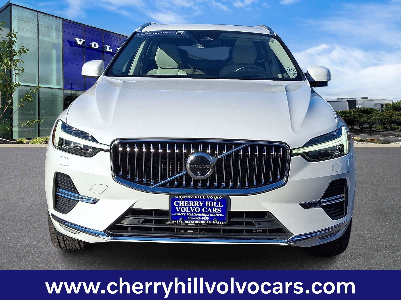 Certified 2022 Volvo XC60 B6 Inscription w/ Advanced Package image 2