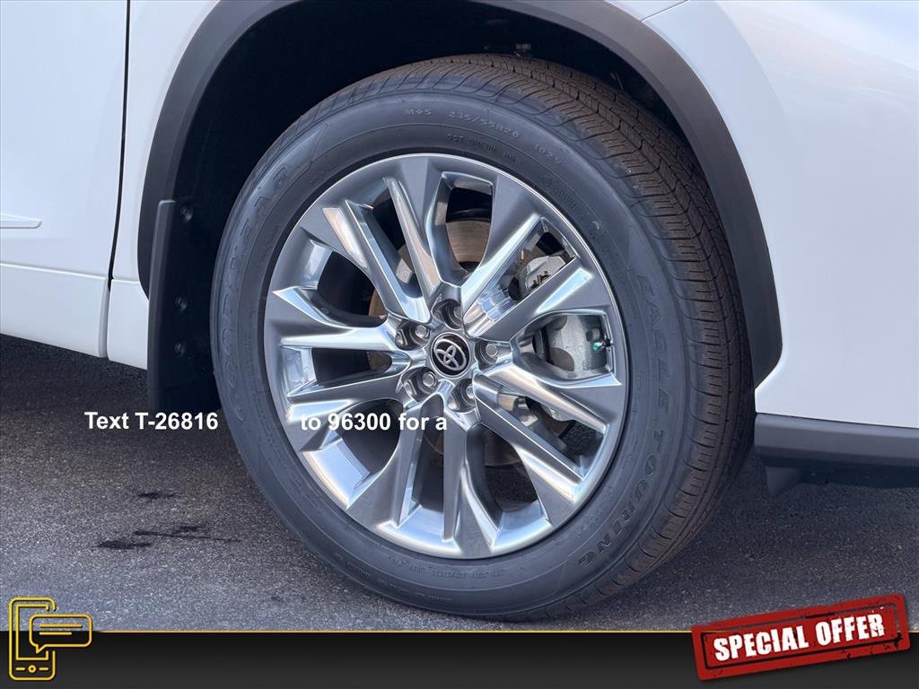 Used 2026 Toyota Highlander Limited image 20