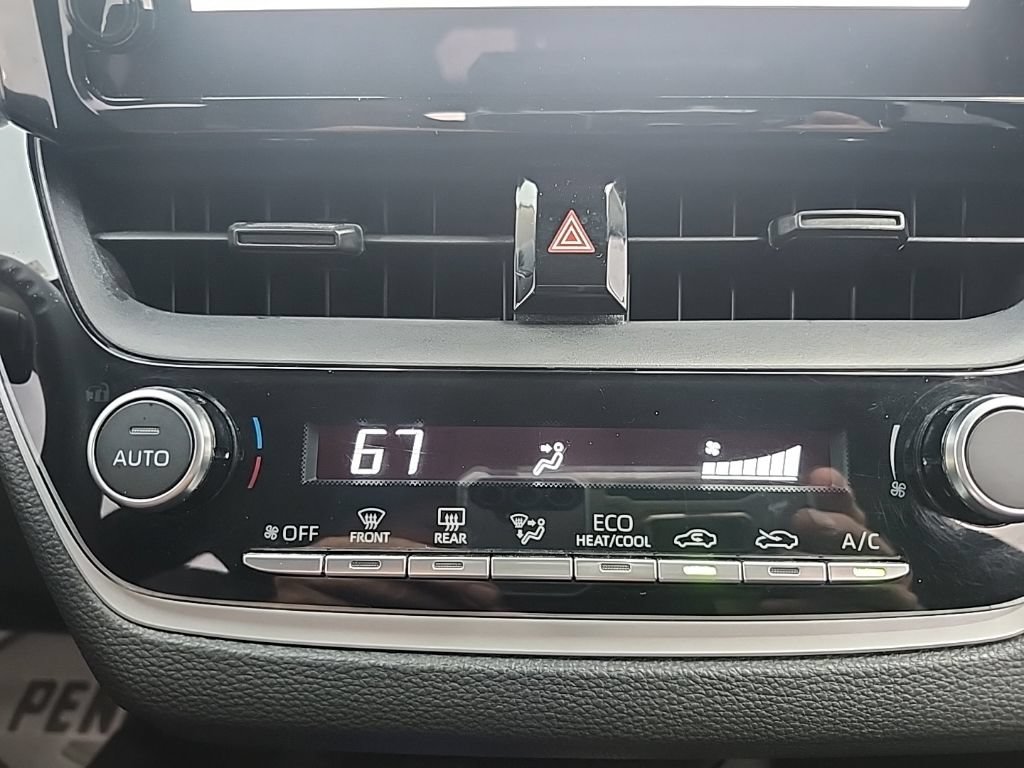 Used 2023 Toyota Corolla LE FWD image 8