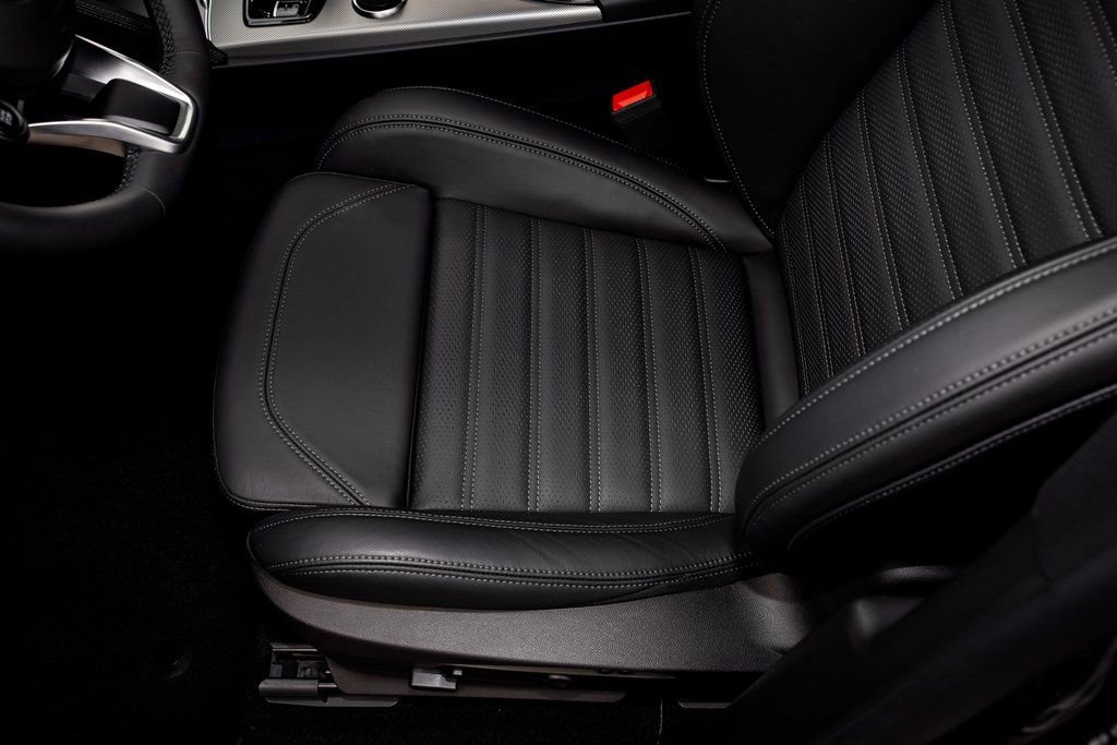 New 2025 Alfa Romeo Stelvio Sprint image 21