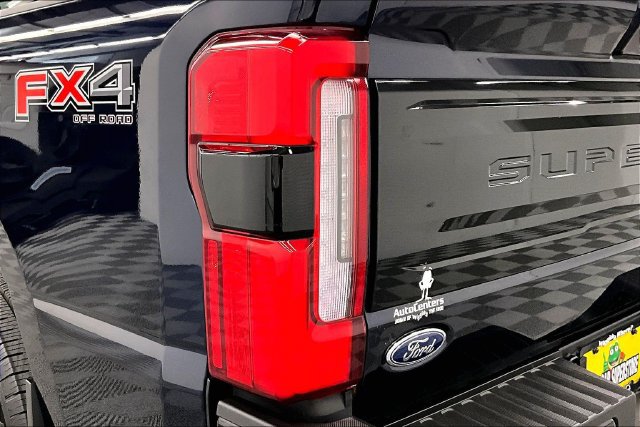 Used 2025 Ford F250 Platinum AWD/4WD image 35