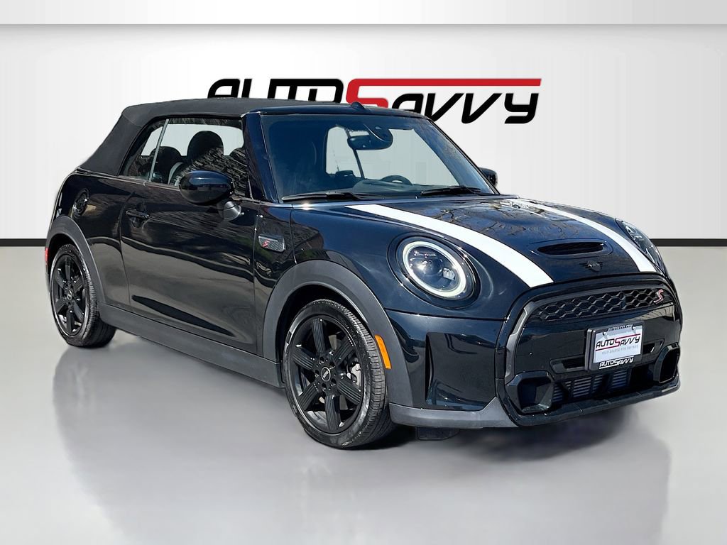 Used 2024 MINI Cooper S image 1