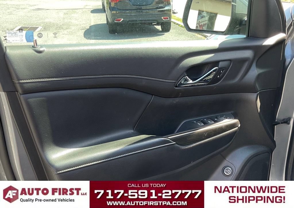 Used 2020 GMC Acadia SLT w/ LPO, Floor Liner Package AWD/4WD image 5