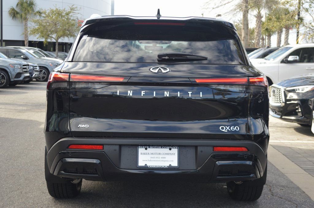 Certified 2025 INFINITI QX60 Luxe w/ Vision Package image 7