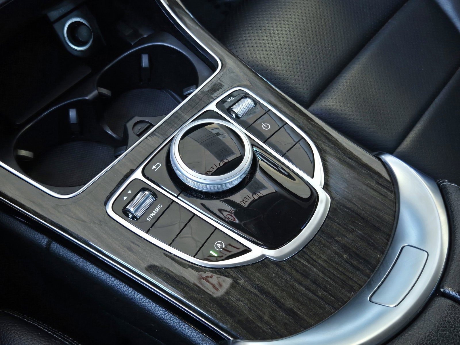 Used 2018 Mercedes-Benz C 300 4MATIC Sedan image 19