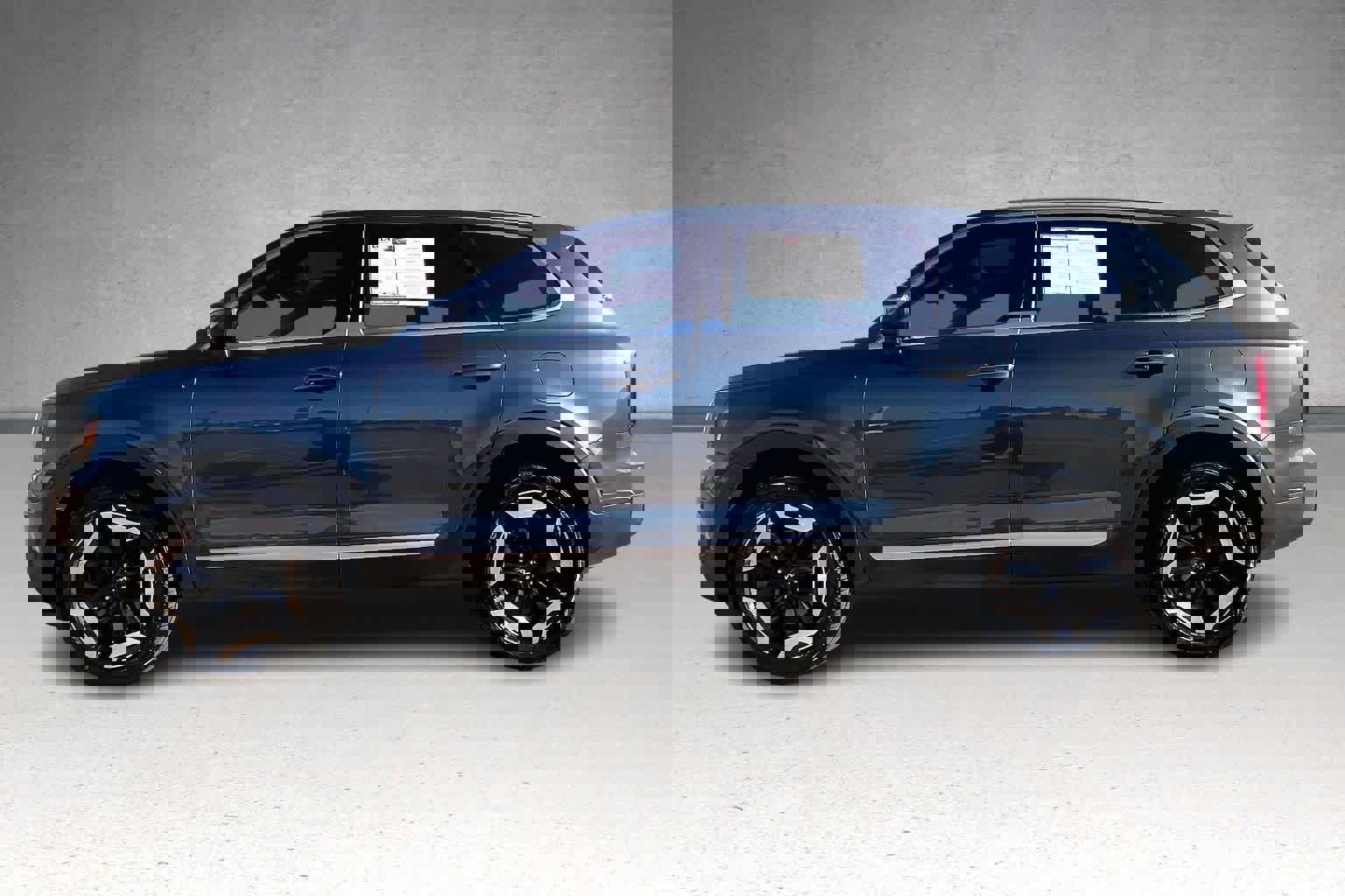 Used 2023 Kia Telluride S w/ S Sunroof Package image 3