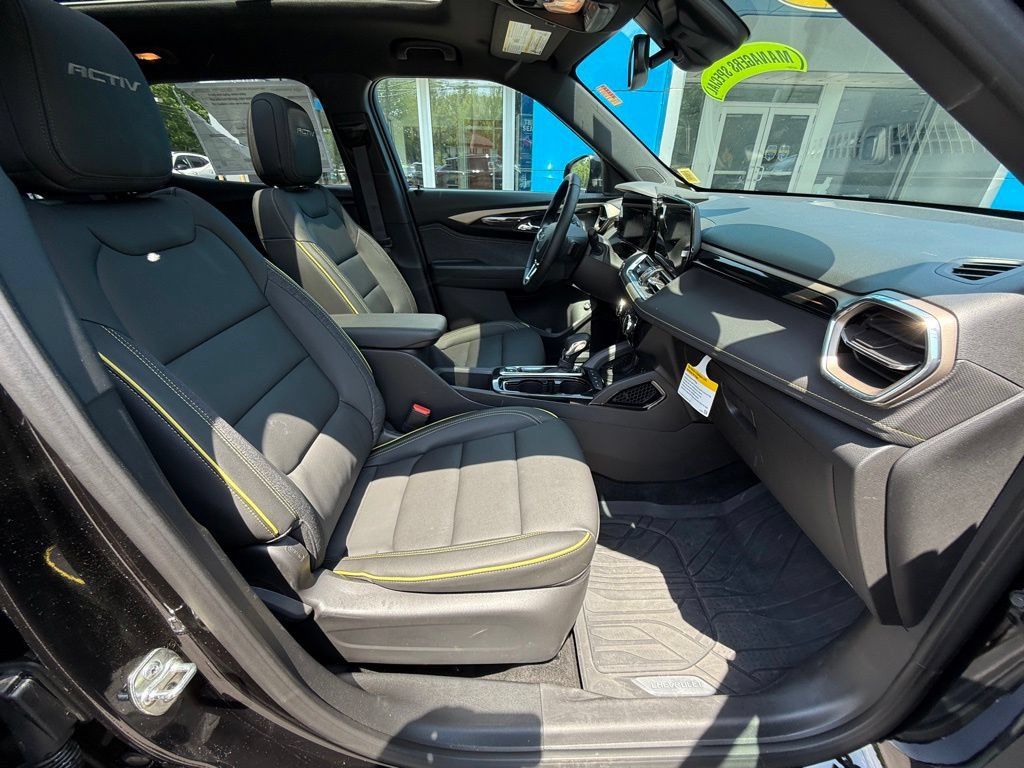 Used 2026 Chevrolet TrailBlazer ACTIV AWD/4WD image 39