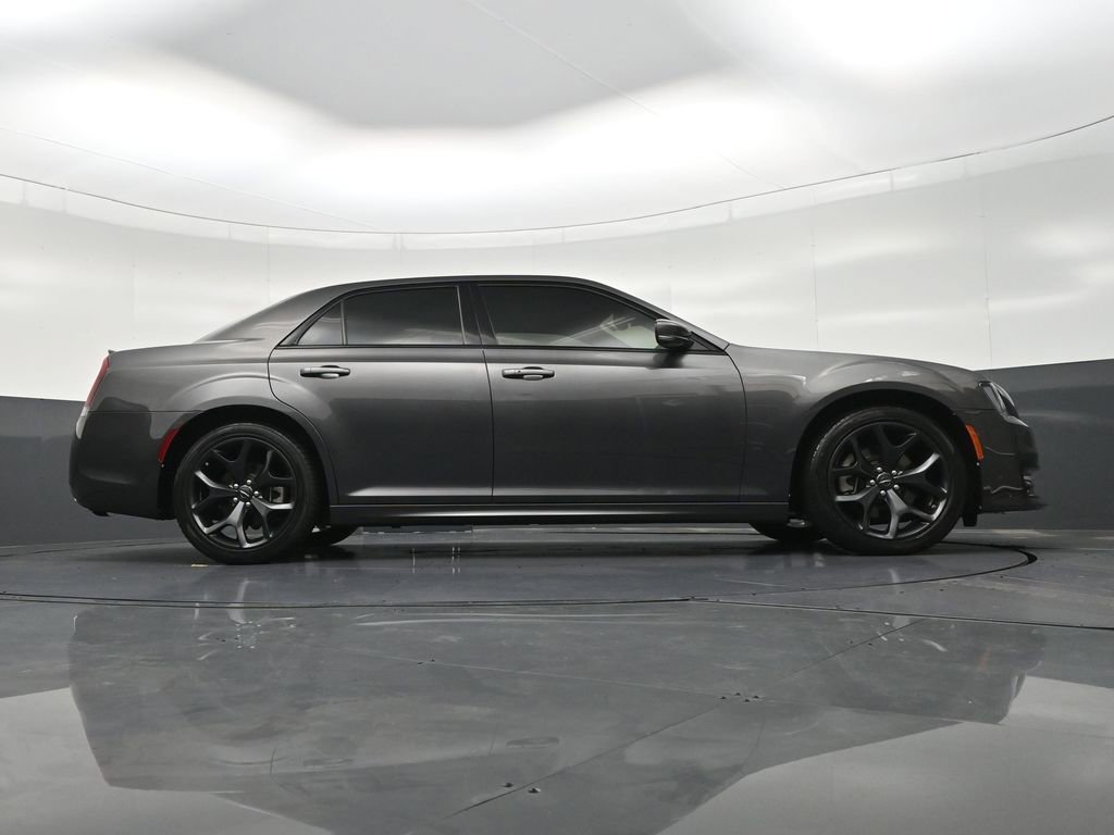 Used 2023 Chrysler 300 S w/ Comfort Group RWD image 30