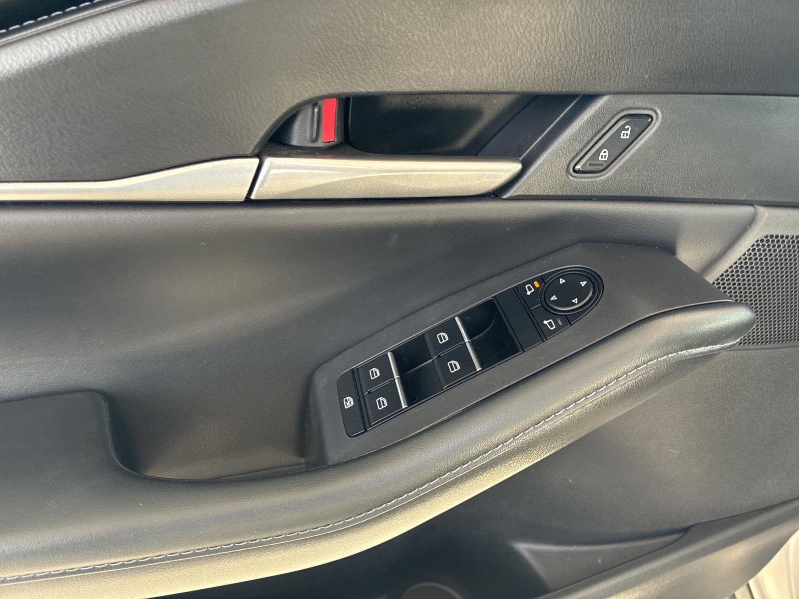 Used 2023 MAZDA CX-30 AWD 2.5 S w/ Select Package image 14