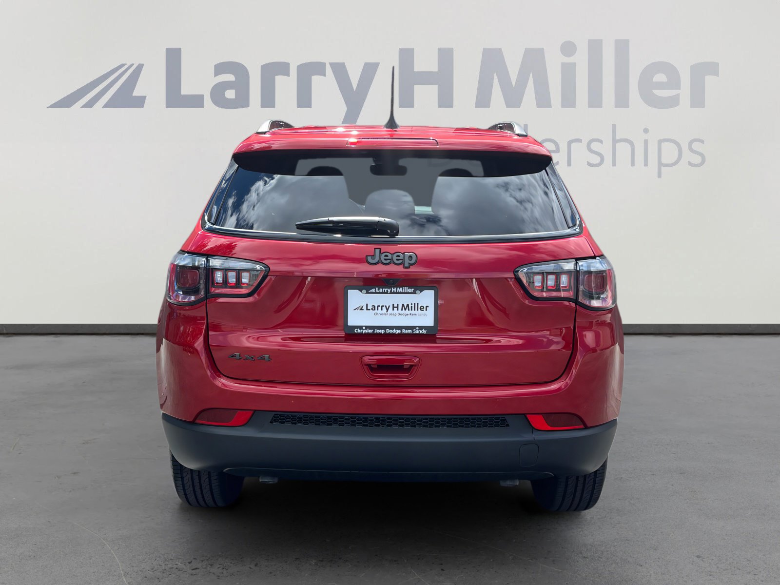 New 2026 Jeep Compass Latitude image 4