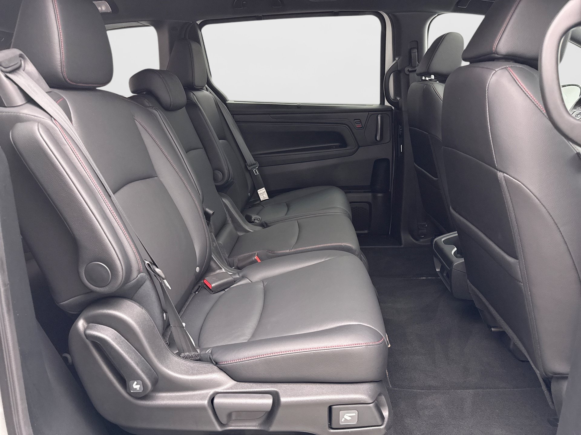 Used 2023 Honda Odyssey Sport image 19