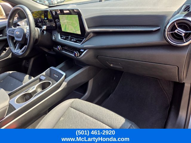 Used 2025 Chevrolet Equinox LT w/ Convenience Package II FWD image 16