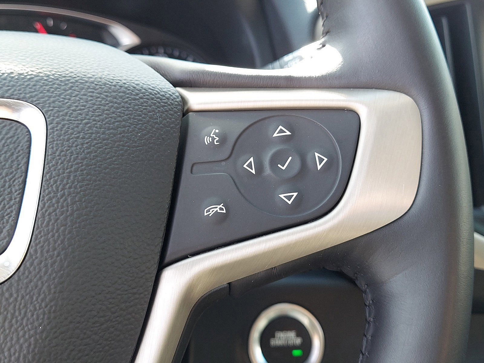 Used 2020 GMC Terrain Denali image 12