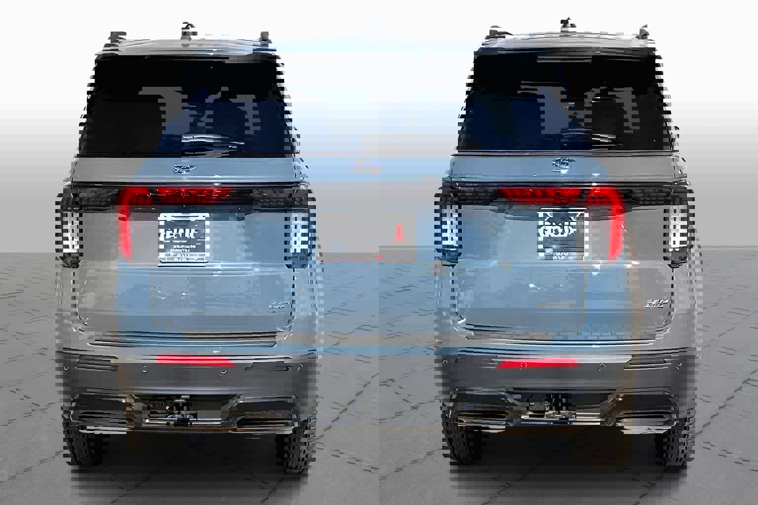 New 2026 Ford Explorer ST-Line w/ ST-Line Street Pack image 4