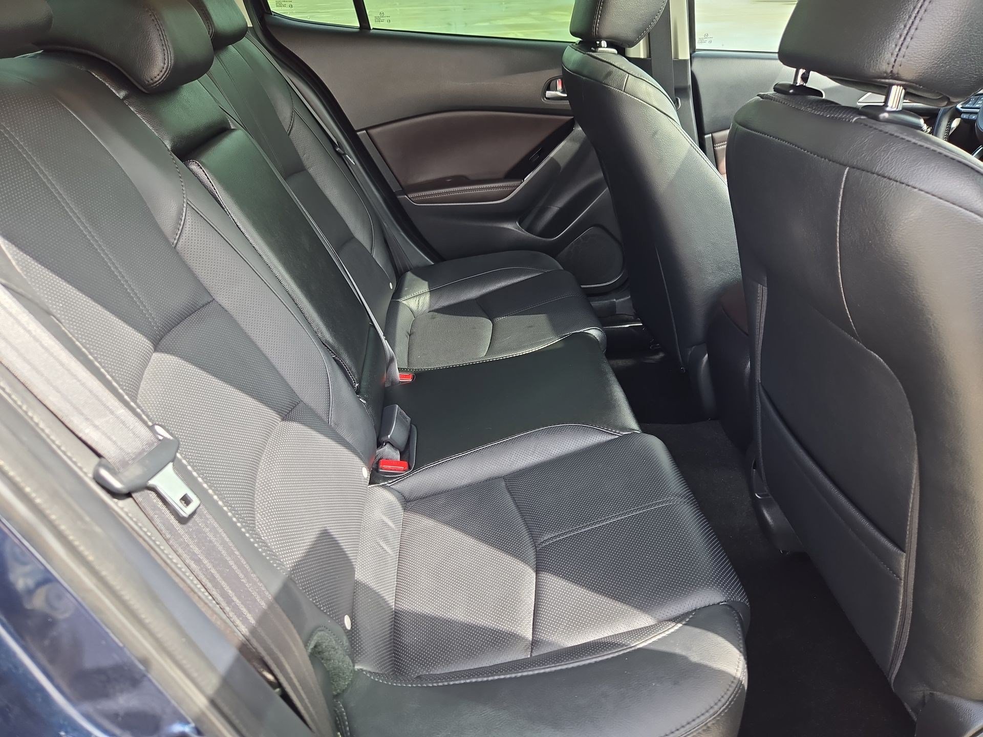 Used 2018 MAZDA MAZDA3 Grand Touring FWD image 31