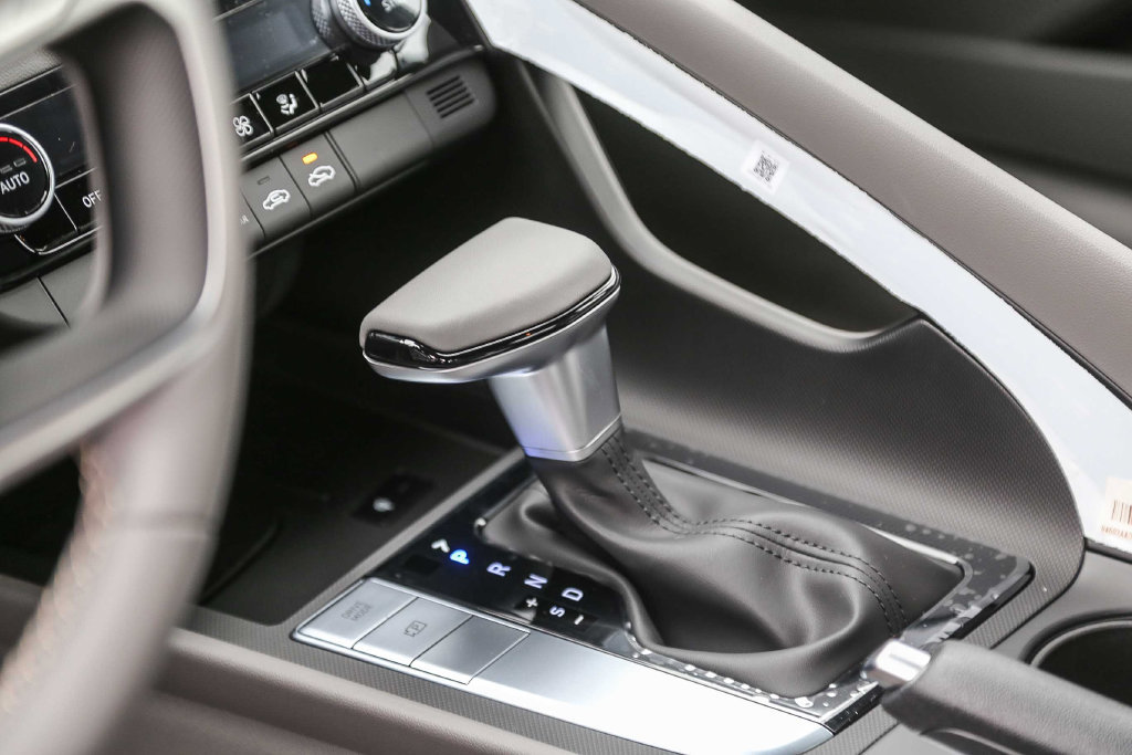 Certified 2026 Hyundai Elantra Sport FWD image 16