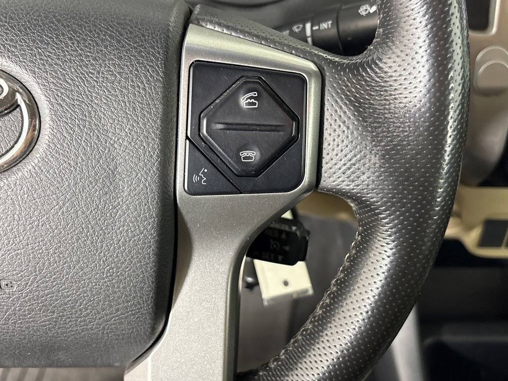Used 2015 Toyota Tacoma PreRunner w/ SR5 Package image 19