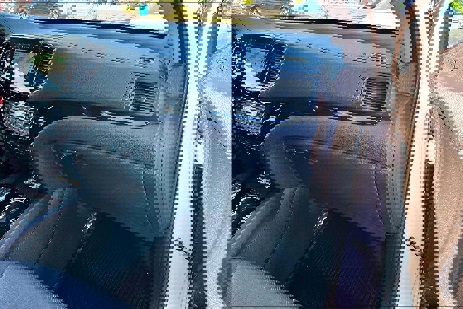 Used 2022 Honda Pilot Elite image 16