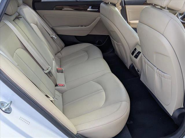 Used 2016 Hyundai Sonata Limited w/ Option Group 02 image 21