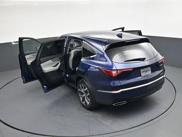 Used 2023 Acura MDX SH-AWD w/ Technology Package image 40