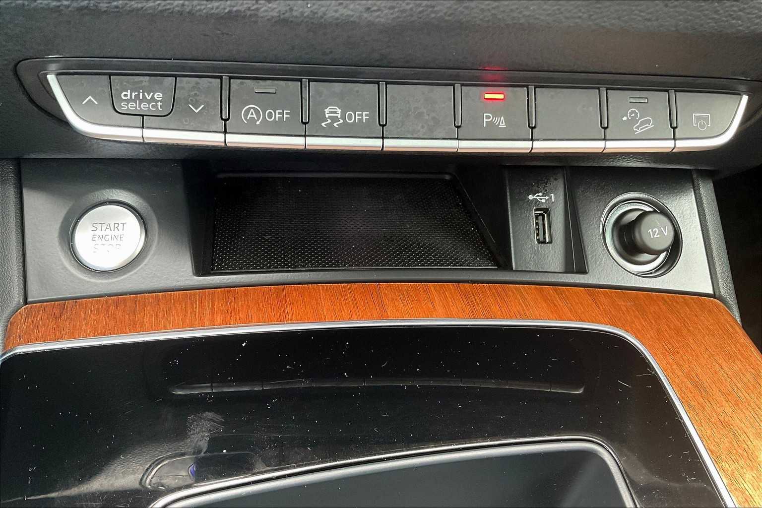 Used 2022 Audi Q5 2.0T Premium Plus w/ Premium Plus Package image 27