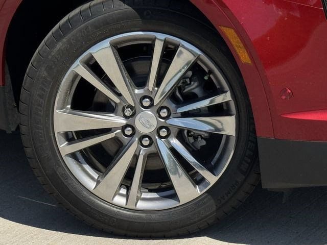 New 2026 Cadillac XT5 Premium Luxury w/ Driver Assist Package FWD image 9